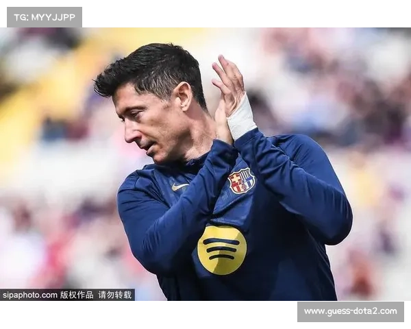 莱万帽子戏法,巴萨客场4-2战胜塞尔塔迎两连胜