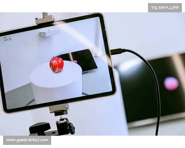 触觉反馈设备与超高清画面联动 正在本周期探索多维感官传播路径